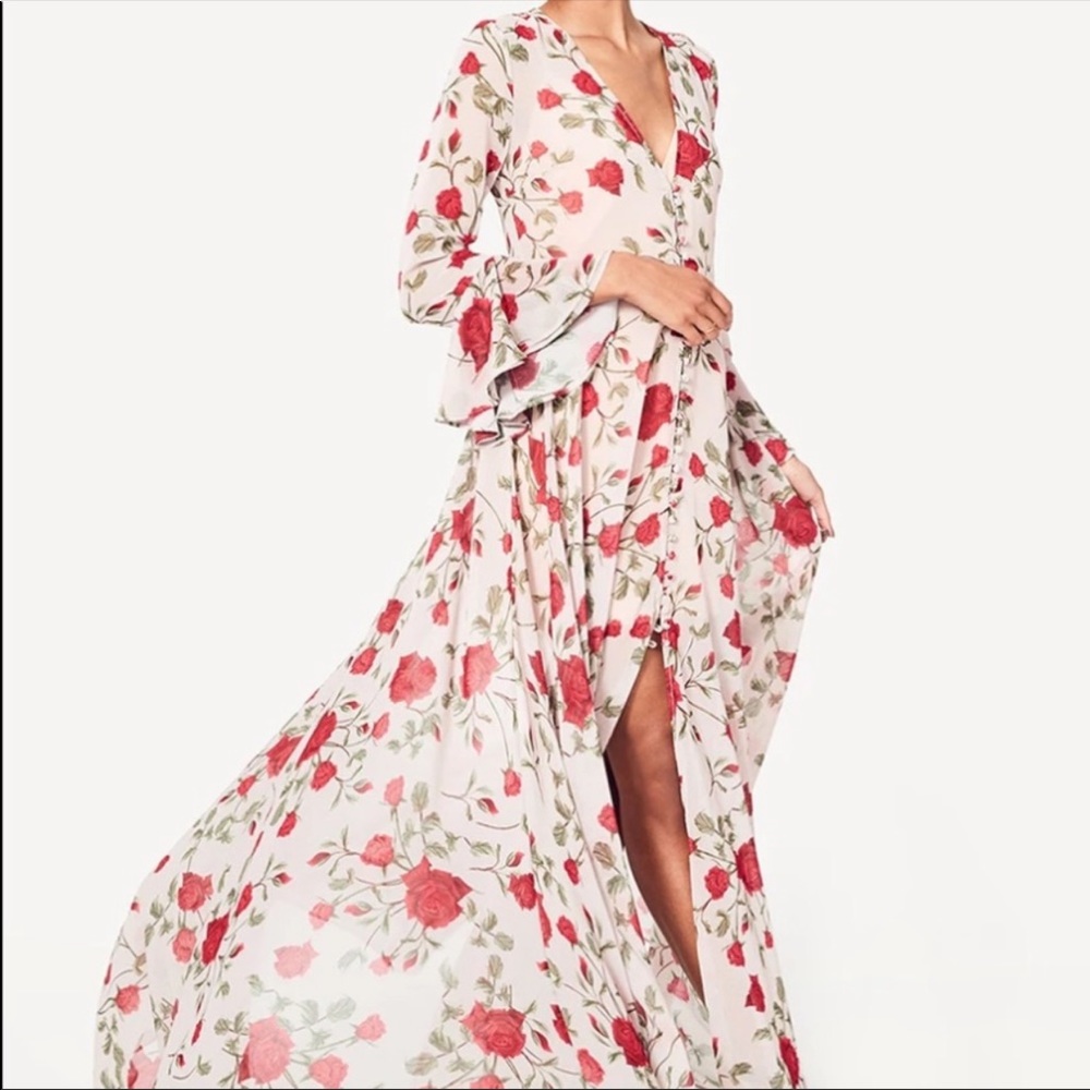 Fame & Partners Echo Dress